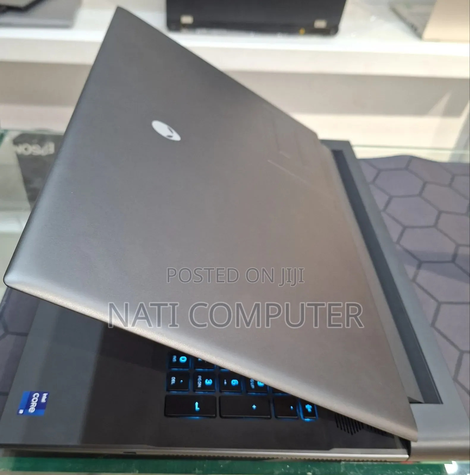 New Laptop Alienware M17x R2 32GB Intel Core I9 SSD 1T