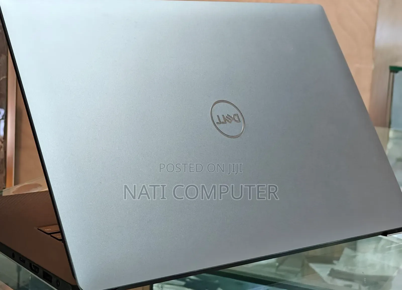 New Laptop Dell Precision 5540 16GB Intel Core I7 SSD 512GB