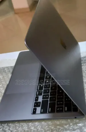 New Laptop Apple MacBook Pro 2021 M1 8GB Apple M1 SSD 256GB