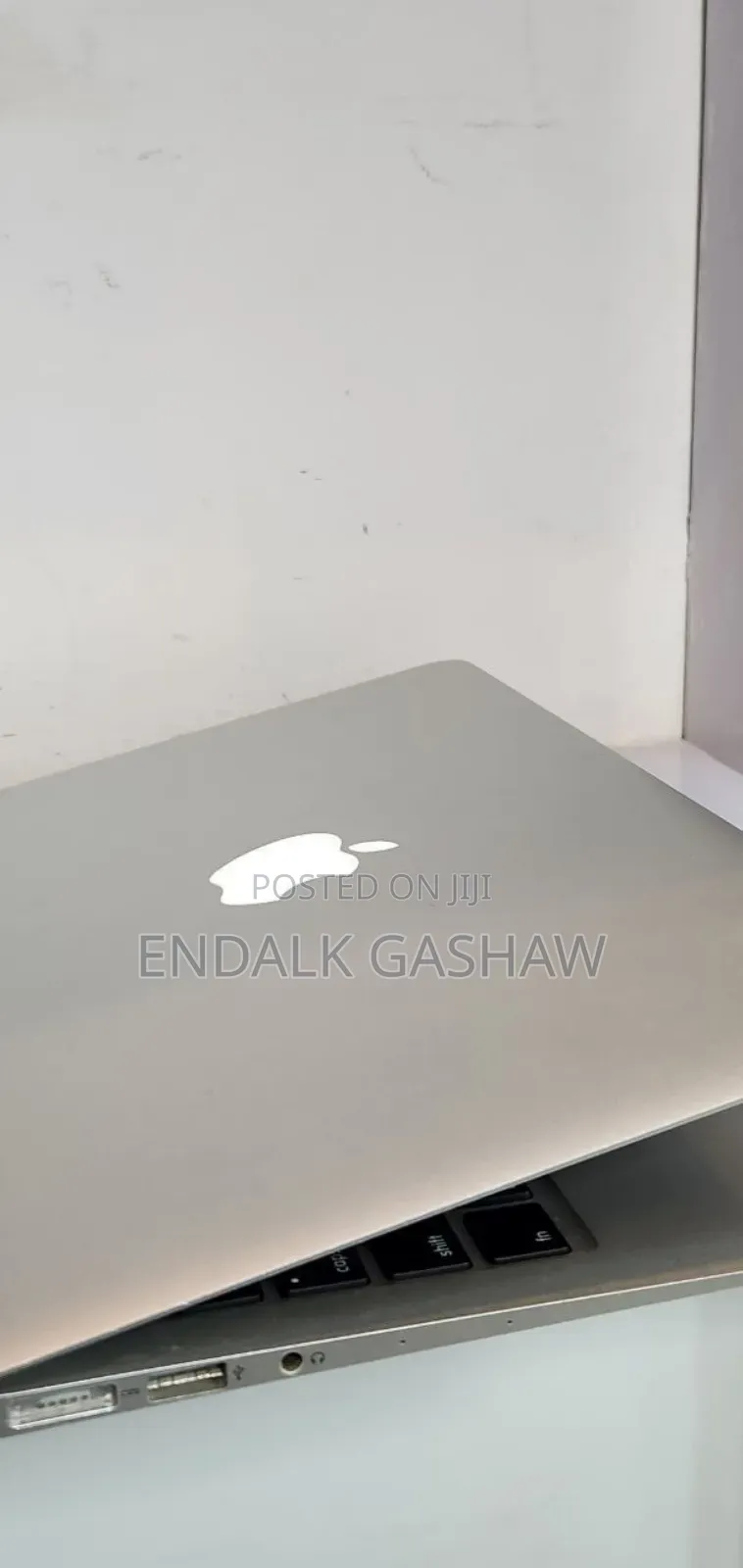 New Laptop Apple MacBook Air 2017 8GB Intel Core I5 SSD 128GB