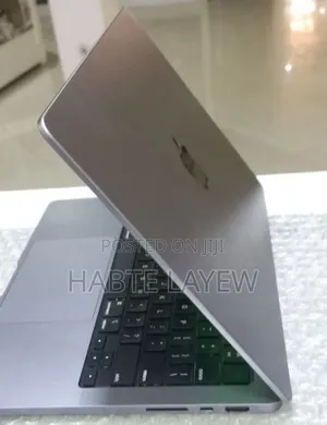 New Laptop Apple MacBook Pro 2021 M1 16GB Apple M1 SSD 512GB