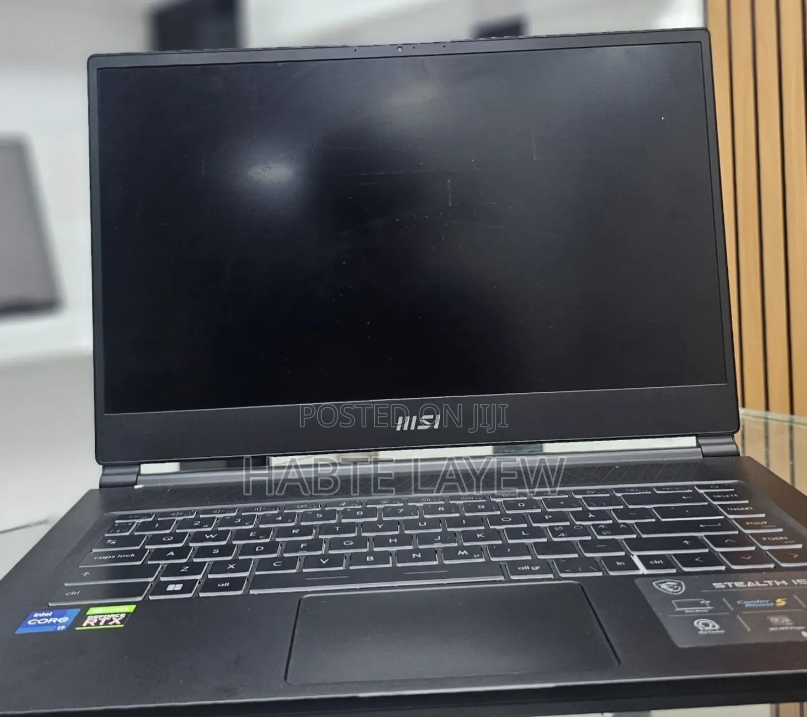 New Laptop MSI Stealth 14 Studio A13VF 16GB Intel Core I7 SSD 1T