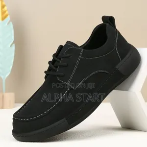 Photo -  New Arrival  
 Casual Flat Sneakers 
 Made in 