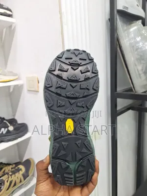 New Arrival  
 the Northface 
 Made in Vietnam 
 Size -- 40--43