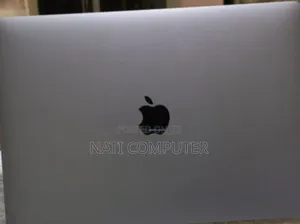Photo - New Laptop Apple MacBook Pro M1 8GB Apple M1 Pro SSD 256GB