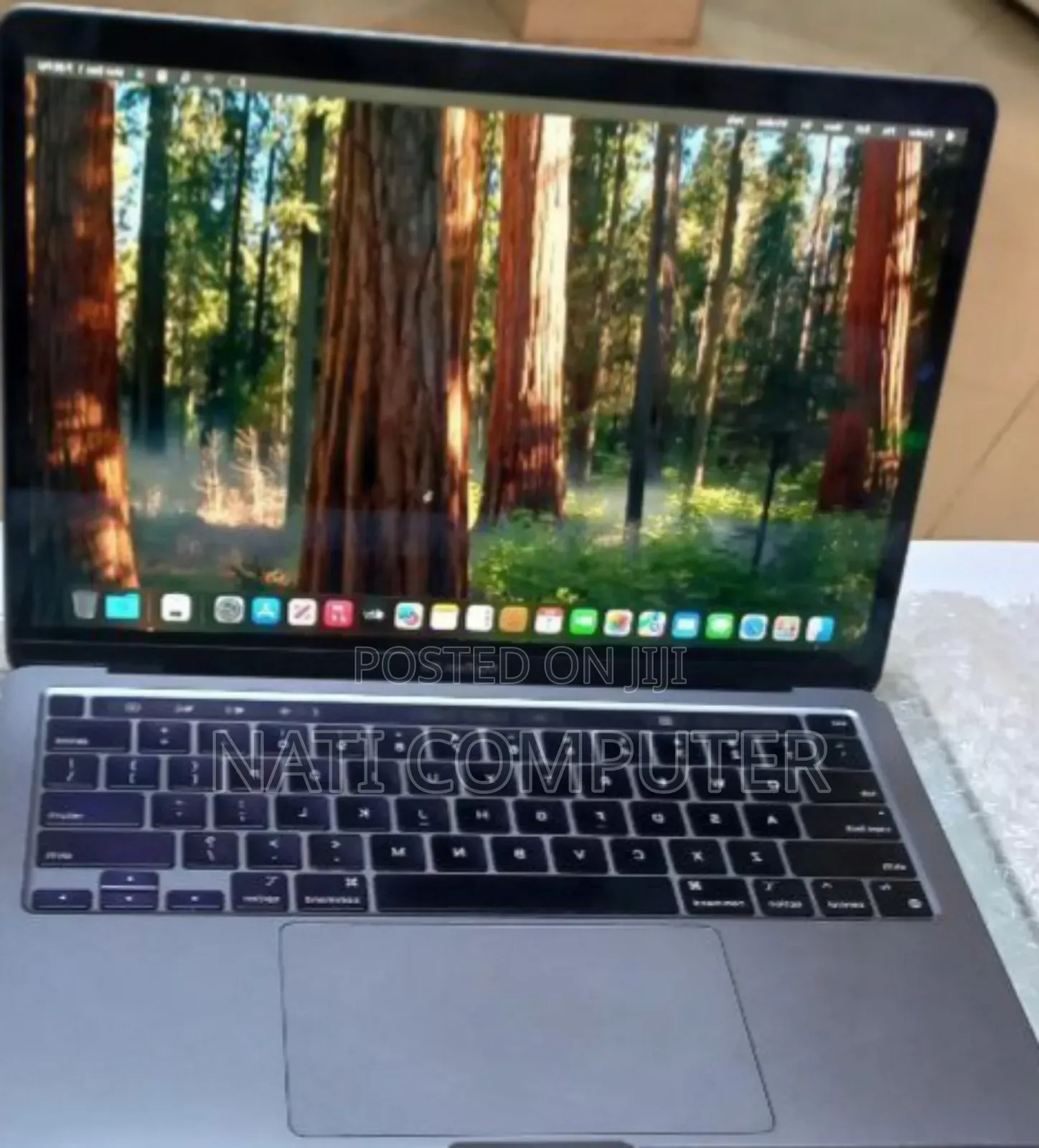 New Laptop Apple MacBook Pro M1 8GB Apple M1 Pro SSD 256GB
