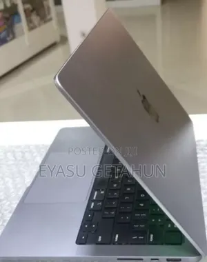 New Laptop Apple MacBook Pro 2021 M1 16GB Apple M1 Pro SSD 512GB