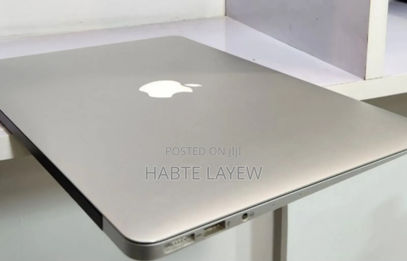 New Laptop Apple MacBook Air 2017 8GB Intel Core I5 SSD 128GB