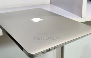 Photo - New Laptop Apple MacBook Air 2017 8GB Intel Core I5 SSD 128GB