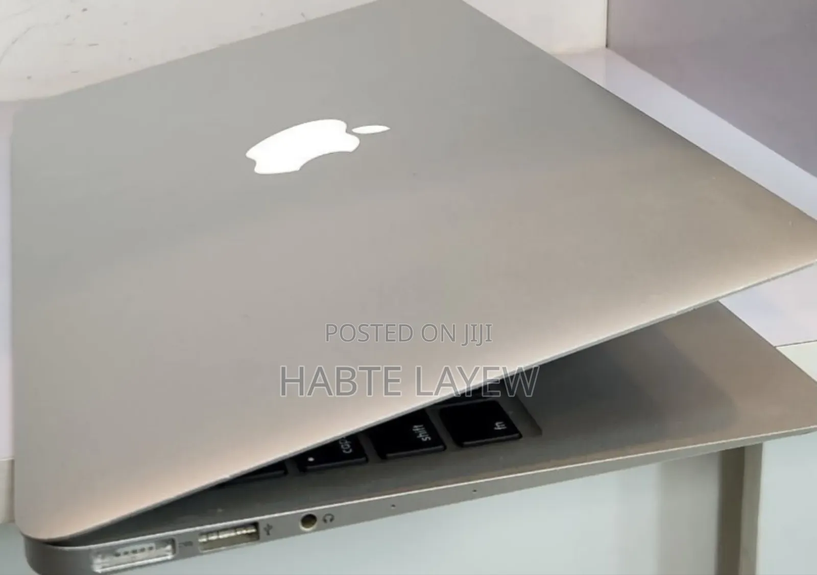 New Laptop Apple MacBook Air 2017 8GB Intel Core I5 SSD 128GB