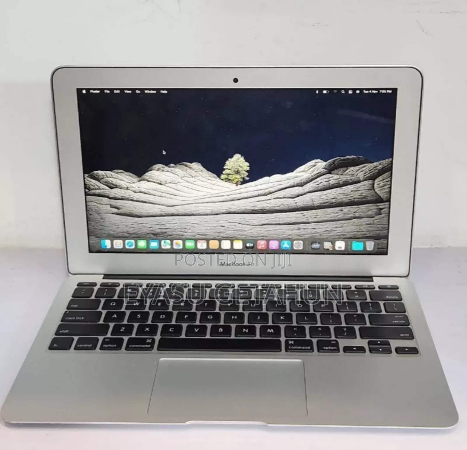 New Laptop Apple MacBook Air 2015 4GB Intel Core I5 SSD 128GB