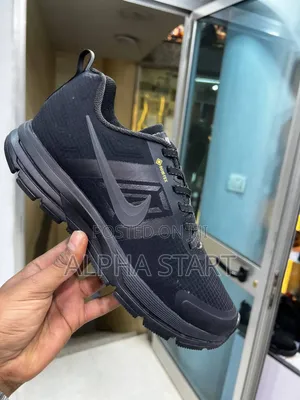 Photo - Nike Air Zoom Pegasus High Master Quality Smooth Gore - Tex Sneakers