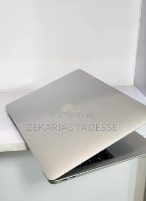 New Laptop Apple MacBook Air 2020 8GB Intel Core I3 SSD 256GB