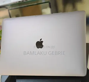Photo - New Laptop Apple MacBook Pro 2019 32GB Intel Core I9 SSD 512GB