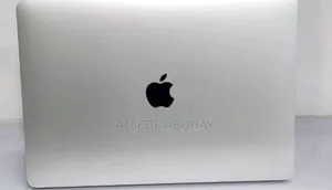 New Laptop Apple MacBook 2020 8GB Intel Core 3 SSD 256GB