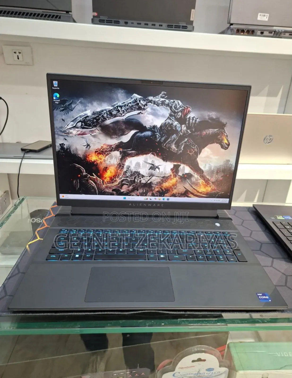 New Laptop Alienware M17x R2 32GB Intel Core I9 SSD 1T