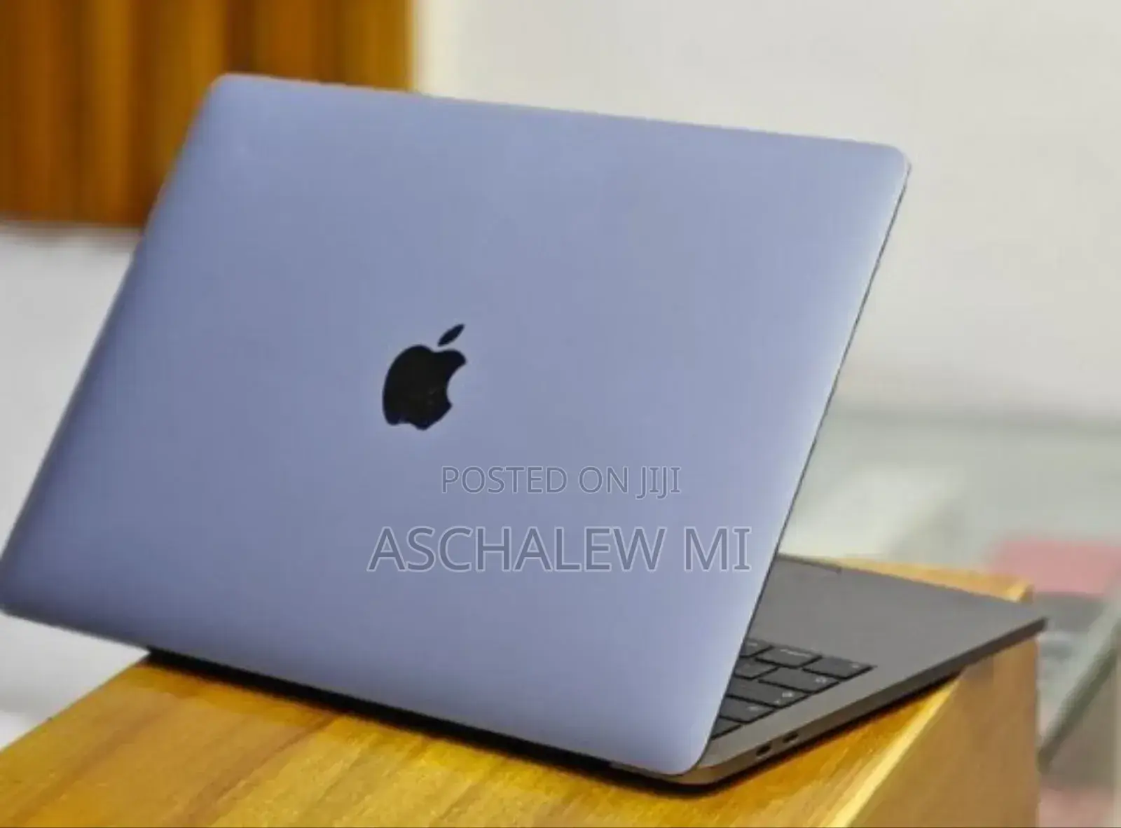 New Laptop Apple MacBook Pro 2019 16GB Intel Core I5 SSD 256GB