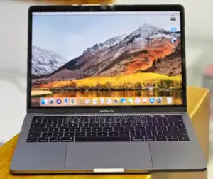 New Laptop Apple MacBook Pro 2019 16GB Intel Core I5 SSD 256GB