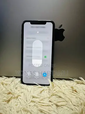 New Apple iPhone 11 64 GB Black