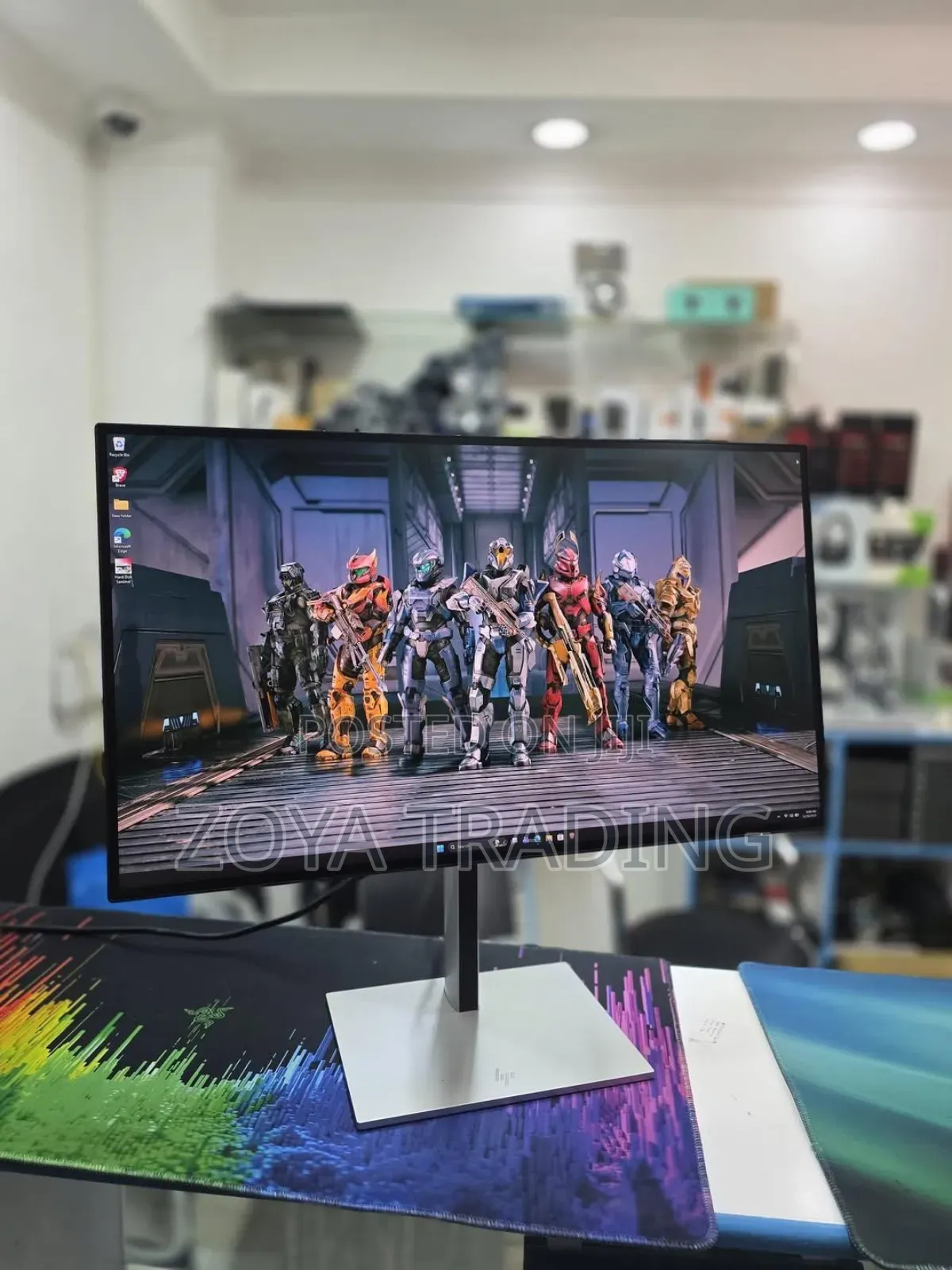 Monitor 27 Inch ( and )