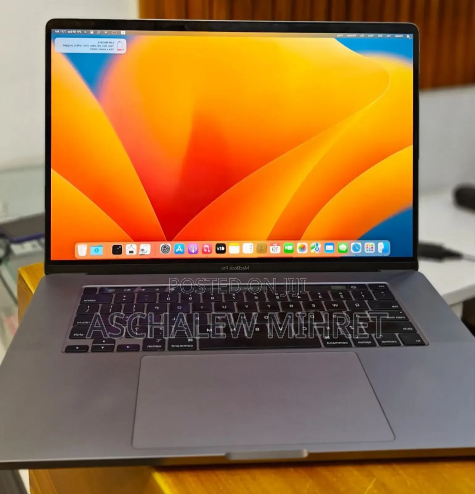 New Laptop Apple MacBook Pro 2019 16GB Intel Core I7 SSD 512GB