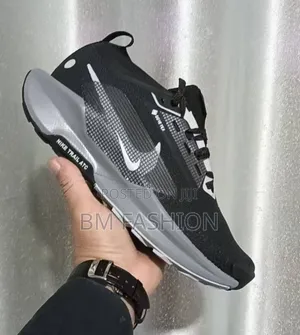 Nike Pegasus Trial 5