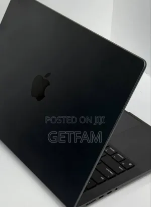 New Apple MacBook Air 2025 M4 15-Inch 16GB Apple M4 Pro SSD 512GB