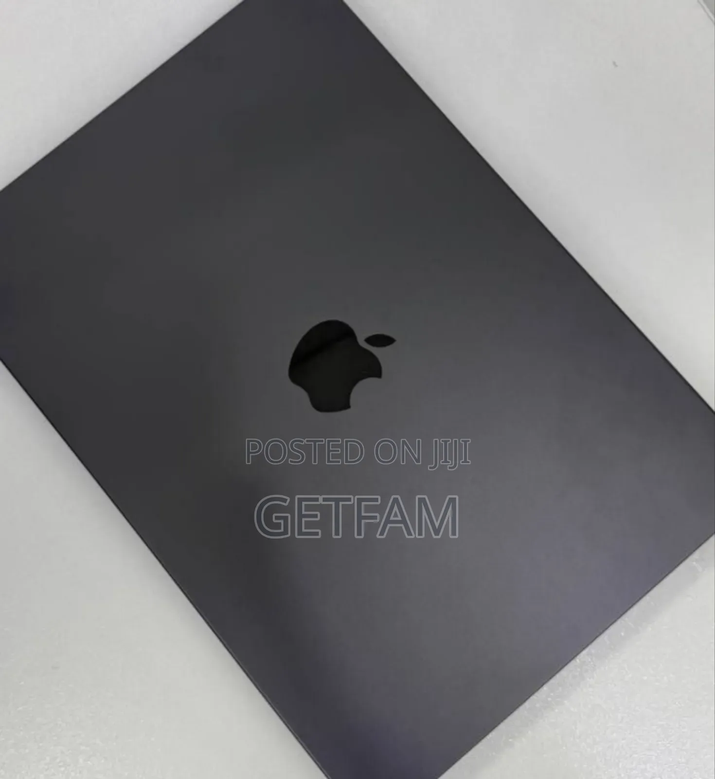 New Apple MacBook Air 2025 M4 15-Inch 16GB Apple M4 Pro SSD 512GB