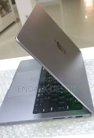 New Laptop Apple MacBook Pro 2021 M1 16GB Apple M1 Pro SSD 512GB