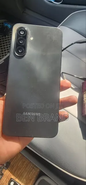 New Samsung Galaxy A17 5G 128 GB Black