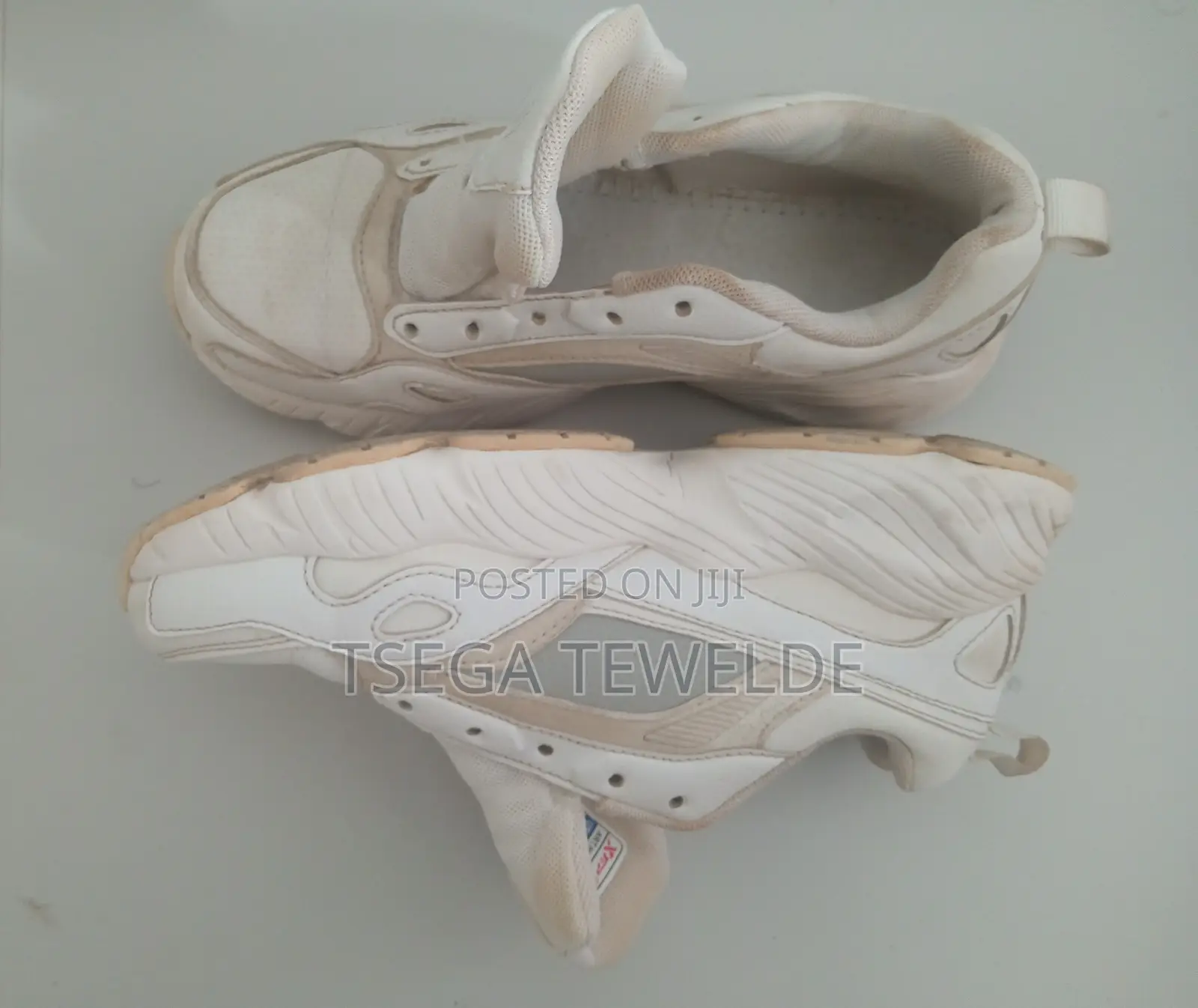 Female Sport Shoe