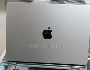 New Laptop Apple MacBook Air 2022 M2 16GB Apple M2 SSD 256GB