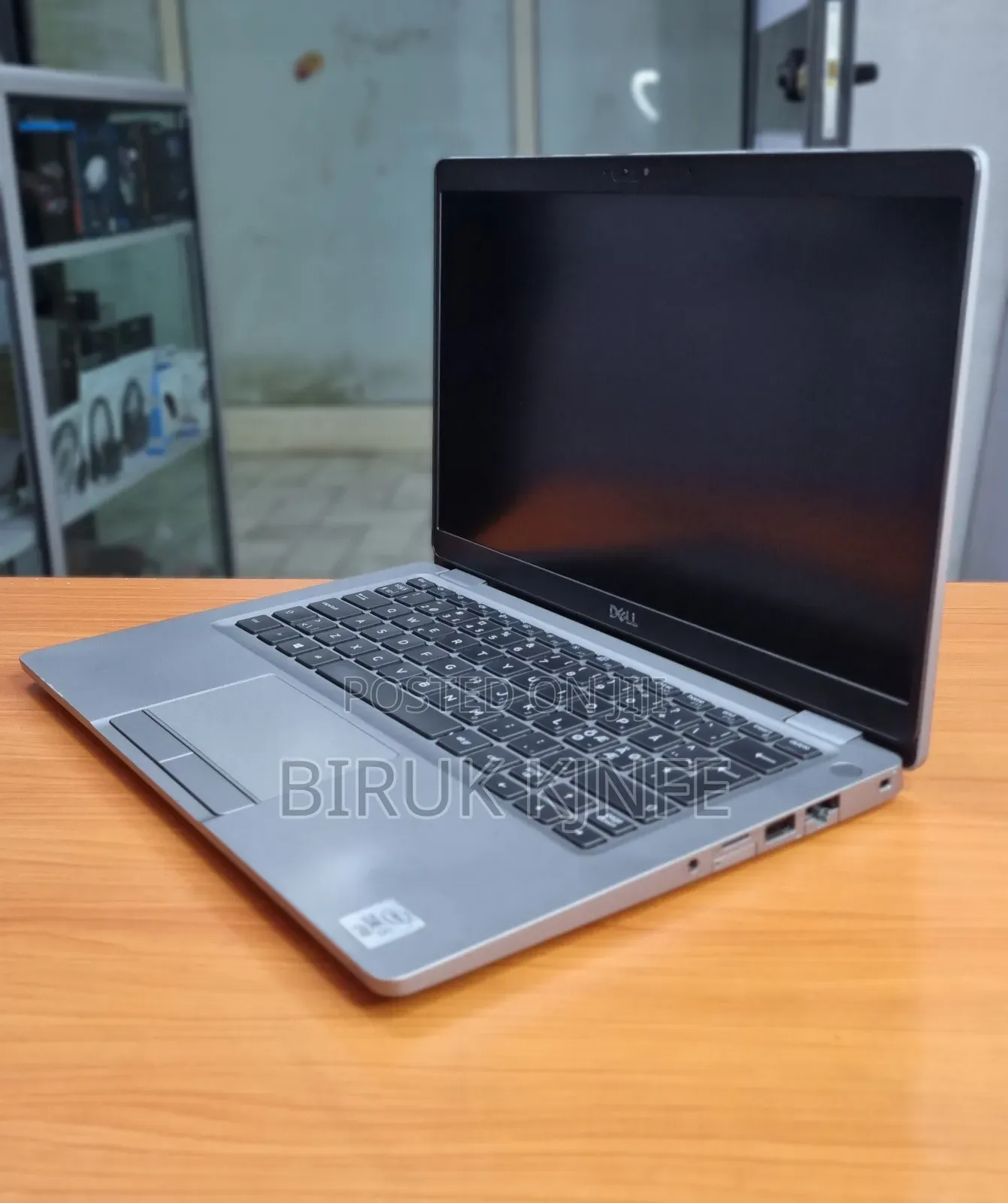 New Laptop Dell Latitude 5310 8GB Intel Core i5 SSD 256GB