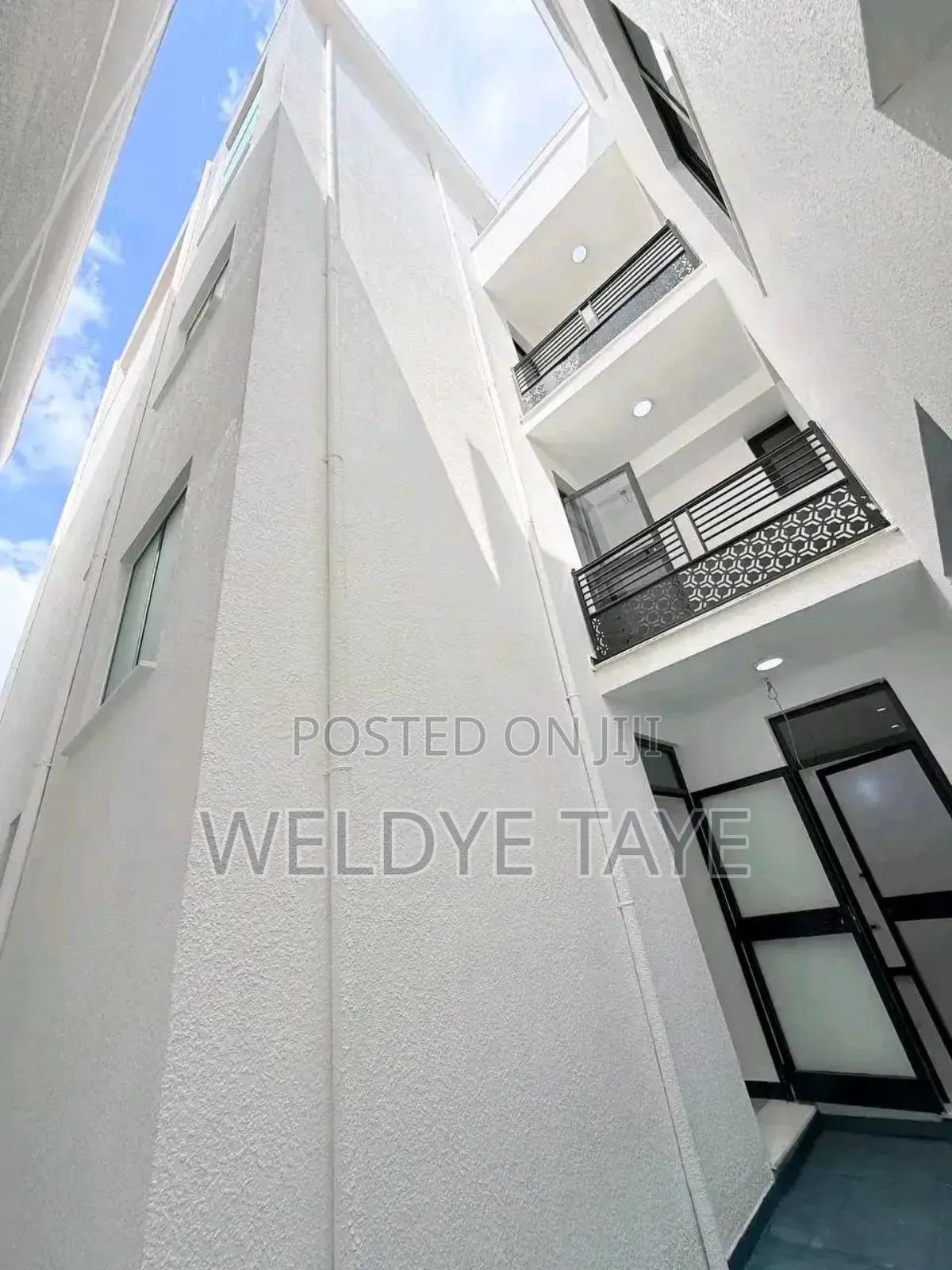 Furnished 6bdrm House in Bole for sale