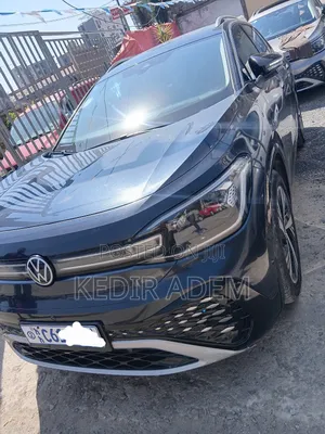 Photo - Volkswagen ID.6 2024 Blue