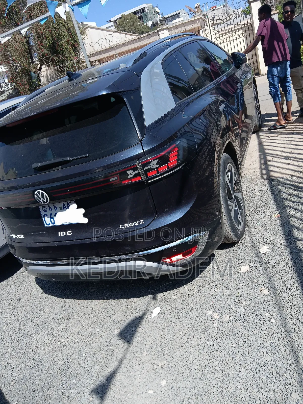 Volkswagen ID.6 2024 Blue