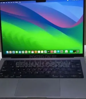 New Laptop Apple MacBook 16GB Apple M1 Pro SSD 512GB