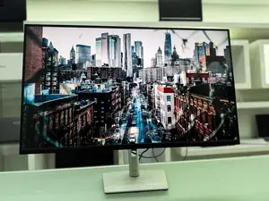 Photo - 32” Dell Monitor — Perfect for Traders Gamers