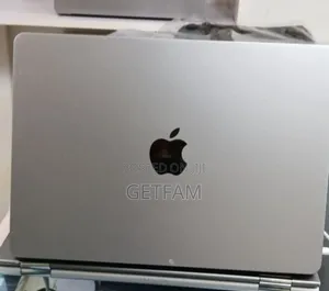 Photo - New Laptop Apple MacBook Air 2022 M2 8GB Apple M2 SSD 256GB