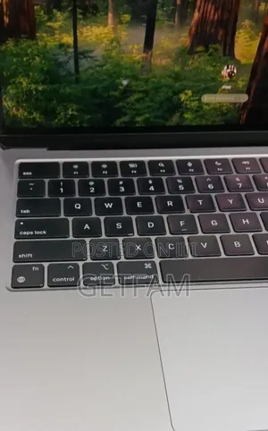 New Laptop Apple MacBook Air 2022 M2 8GB Apple M2 SSD 256GB