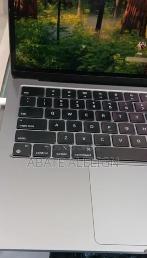 New Laptop Apple MacBook Air 2022 M2 8GB Apple M2 SSD 256GB