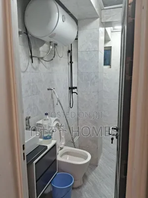 3bdrm Apartment in ጋርመንት የማህበር ቤቶች, Nifas Silk-Lafto for rent