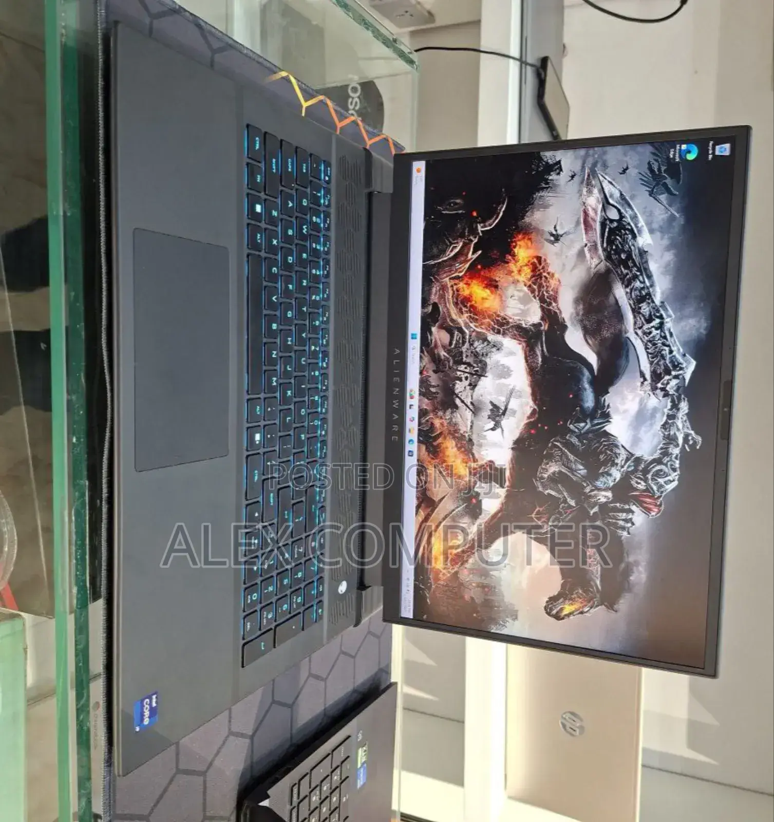 New Laptop Alienware M17x R2 32GB Intel Core I9 SSD 1T