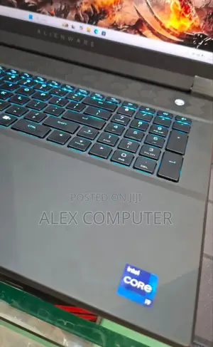 New Laptop Alienware M17x R2 32GB Intel Core I9 SSD 1T