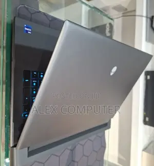 New Laptop Alienware M17x R2 32GB Intel Core I9 SSD 1T