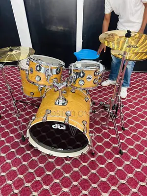 Dw Drums Set