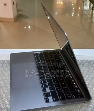 New Laptop Apple MacBook Pro M1 8GB Apple M1 Pro SSD 256GB