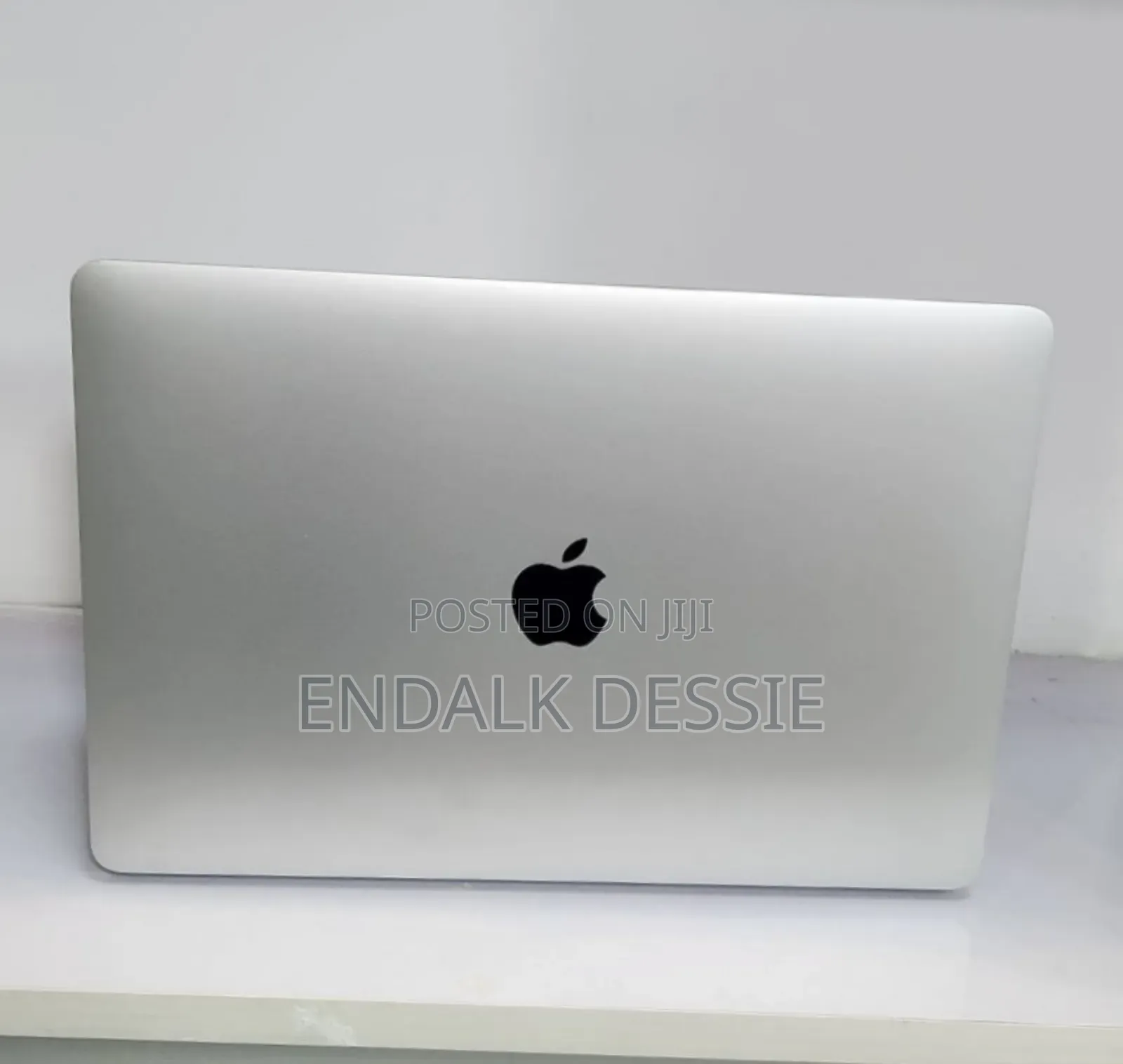 New Laptop Apple MacBook Air 2020 8GB Intel Core I3 SSD 256GB