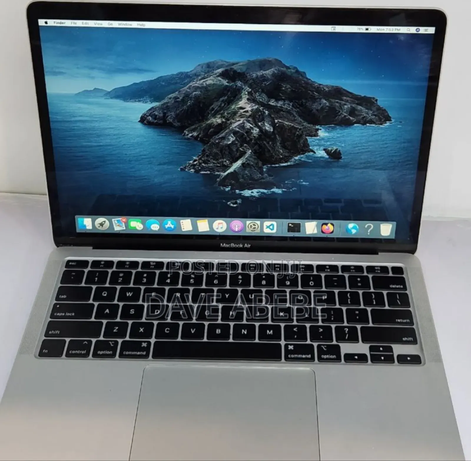 New Laptop Apple MacBook Air 2020 M1 8GB Intel Core I3 SSD 256GB