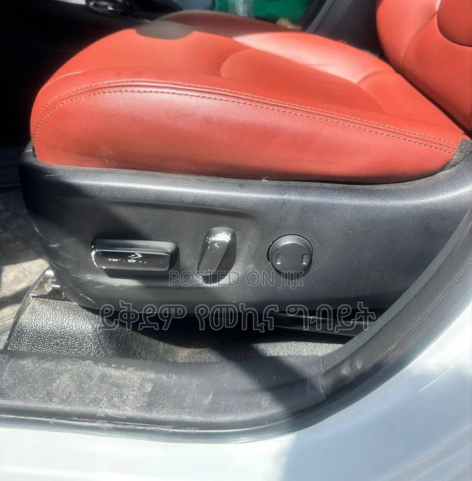 Toyota Corolla Cross Hybrid 2024 White